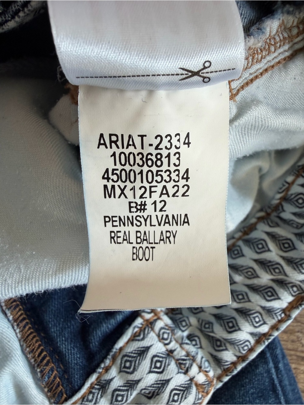 ARIAT Women's 34 short Real Ballary Boot Denim Jean Pennsylvania Wash 30" Inseam - Picture 4 of 12